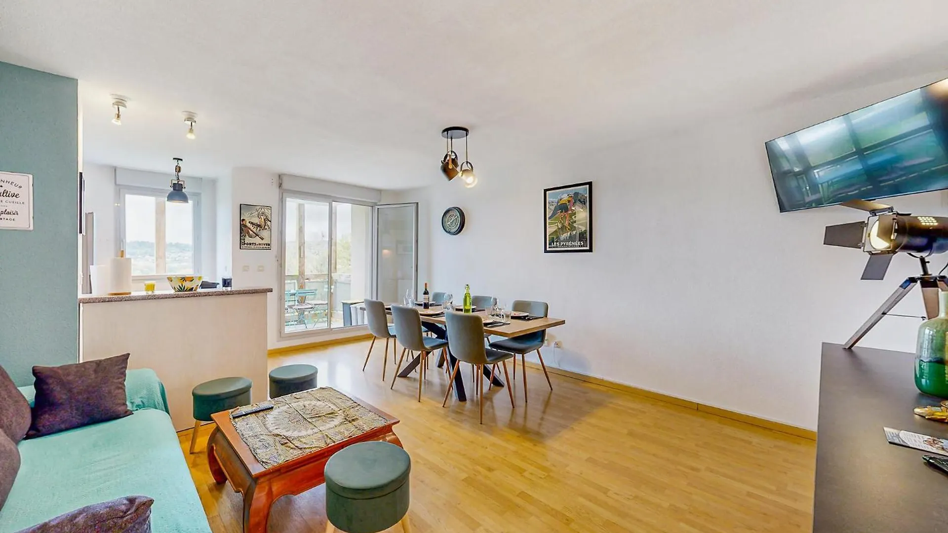2 Bedroom Lovely Apartment In Bagneres-De-Bigorre France