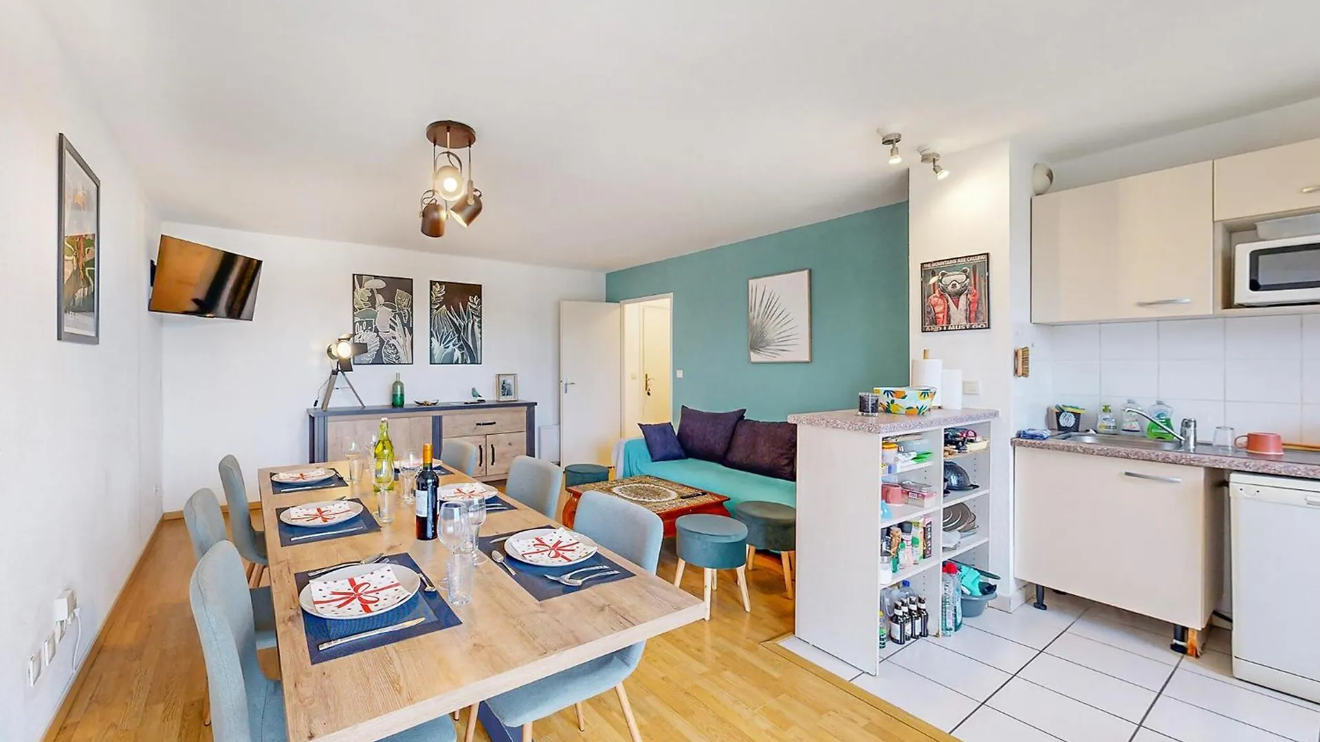 2 Bedroom Lovely Apartment In Bagneres-De-Bigorre